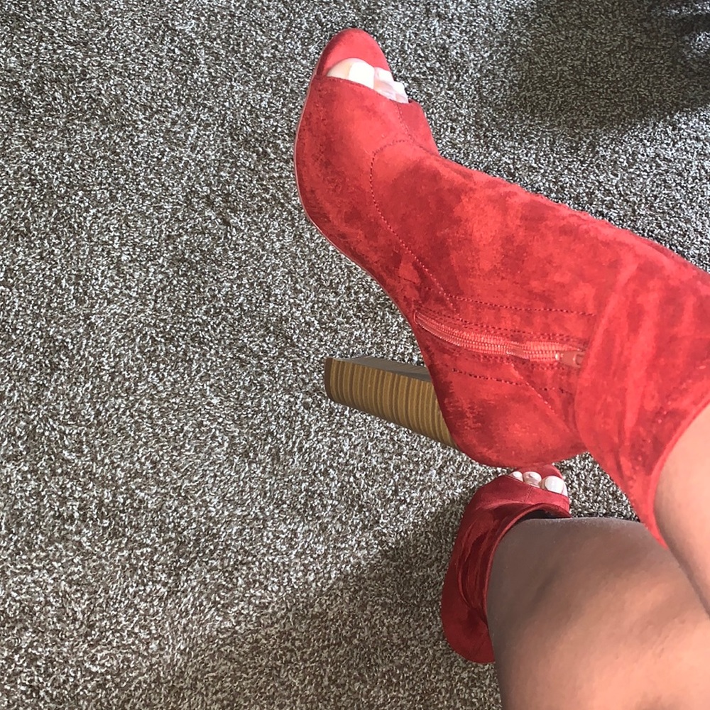 Suede opened toed heeled booties - Picture 2 of 5